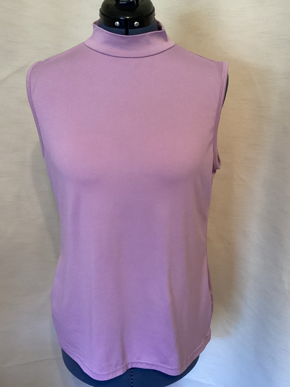 Women's Sleeveless Mock Neck Tank Top in Lavender